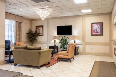 Photo 5 - Quality Inn & Suites Indiana South