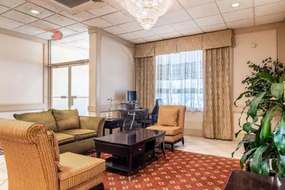 Photo 4 - Quality Inn & Suites Indiana South