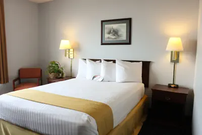 Photo 5 - Clover Island Inn