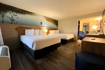 Photo 4 - The Inn At Tree City, BW Signature Collection