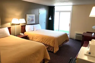 Photo 5 - Norwood Inn and Suites Worthington