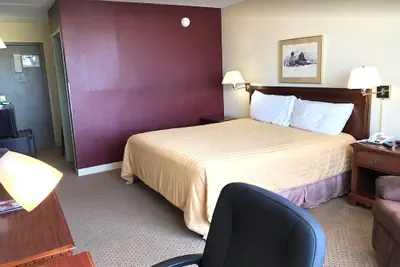 Photo 4 - Norwood Inn and Suites Worthington