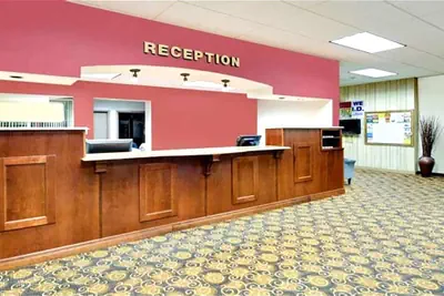 Photo 2 - Norwood Inn and Suites Worthington