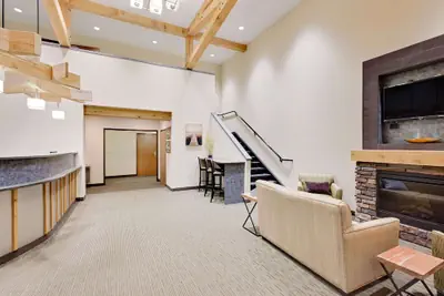 Photo 4 - Days Inn by Wyndham Cadillac
