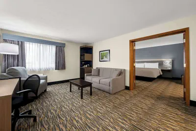 Photo 5 - Best Western Inn