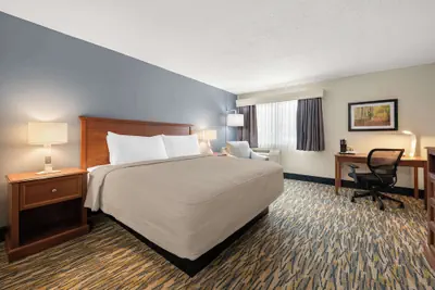Photo 2 - Best Western Inn