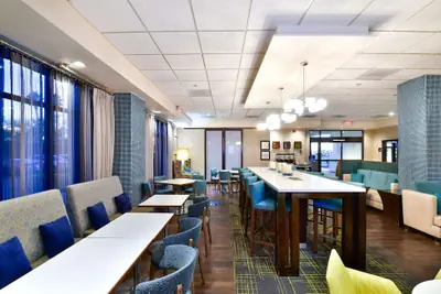 Photo 3 - Hampton Inn Tucson-Airport