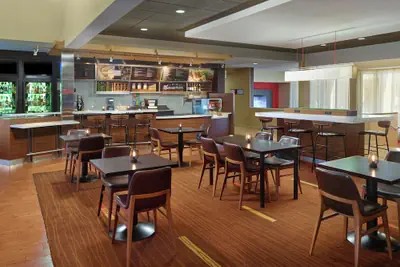 Photo 2 - Courtyard by Marriott Baton Rouge Acadian Centre/LSU Area