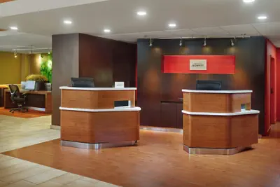 Photo 5 - Courtyard by Marriott Baton Rouge Acadian Centre/LSU Area