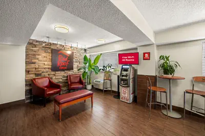 Photo 3 - Red Roof Inn Dallas - DFW Airport North