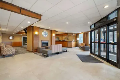 Photo 4 - Best Western Green Bay Inn Conference Center