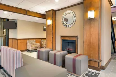 Photo 3 - Best Western Green Bay Inn Conference Center