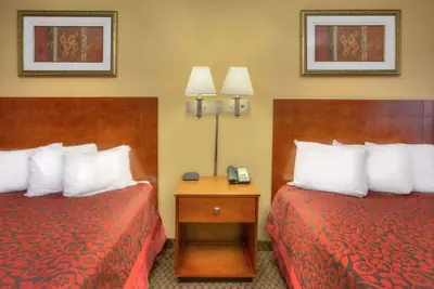 Photo 5 - Days Inn by Wyndham Gulfport