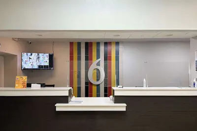 Photo 3 - Motel 6 Opelousas, LA