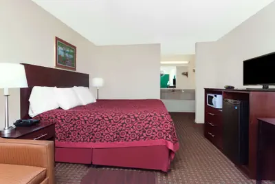 Photo 4 - Days Inn by Wyndham Columbia NE Fort Jackson