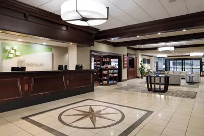 Photo 3 - Holiday Inn National Airport/Crystal City by IHG