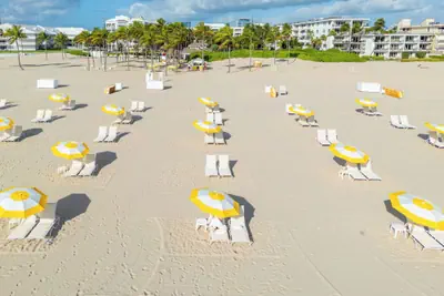Photo 2 - Lago Mar Beach Resort & Club