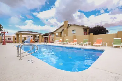 Photo 2 - Quality Inn Holbrook near Petrified Forest