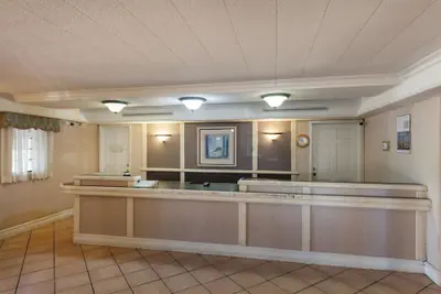 Photo 4 - Motel 6 Knoxville, TN