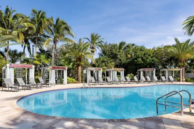 Photo 2 - Fairfield by Marriott Inn & Suites Key West at The Keys Collection