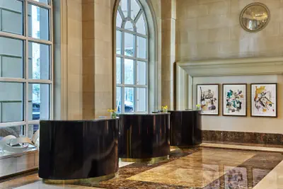 Photo 5 - Hotel Crescent Court
