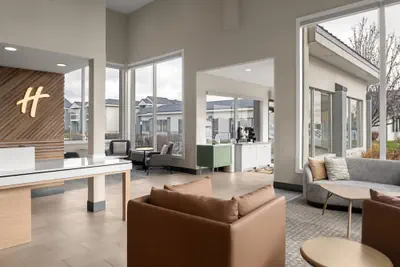 Photo 2 - Holiday Inn Ontario by IHG