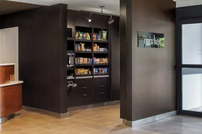 Photo 4 - Courtyard by Marriott Pittsburgh Airport