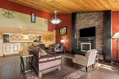 Photo 5 - Best Western Tower West Lodge