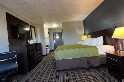 Photo 3 - Colby Inn and Suites