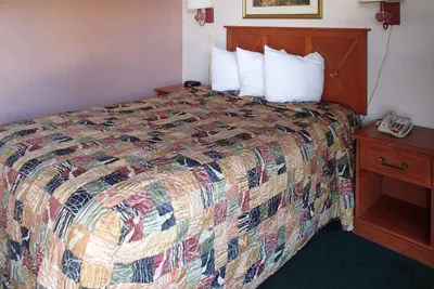 Photo 4 - Rodeway Inn Leesburg Chain of Lakes