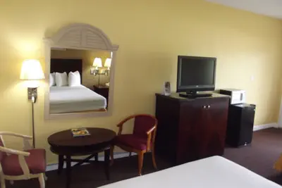 Photo 5 - Ambassadors Inn & Suites