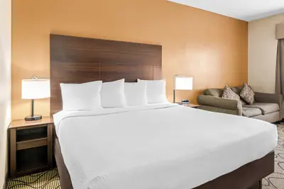 Photo 5 - Days Inn by Wyndham Grand Forks Columbia Mall