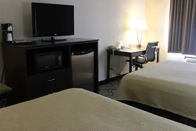 Photo 4 - Days Inn by Wyndham Grand Forks Columbia Mall