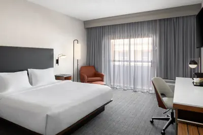 Photo 2 - Courtyard by Marriott Little Rock West
