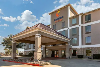 Photo 2 - Comfort Suites Waco Near University Area