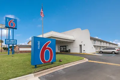 Photo 2 - Motel 6 Abilene, TX