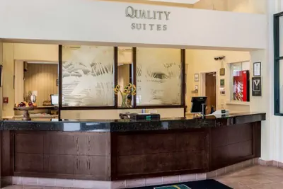 Photo 3 - Quality Suites Lake Wright - Norfolk Airport