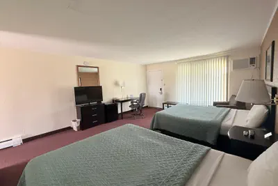 Photo 5 - Knights Inn Kirksville