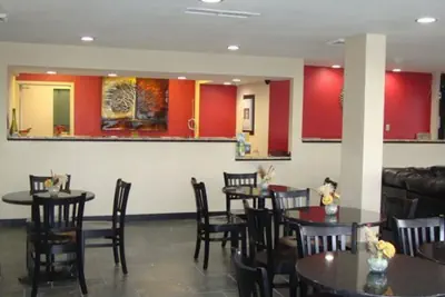Photo 4 - Econo Lodge Inn & Suites Jackson Northwest