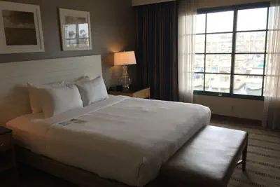 Photo 5 - DoubleTree by Hilton San Pedro - Port of Los Angeles
