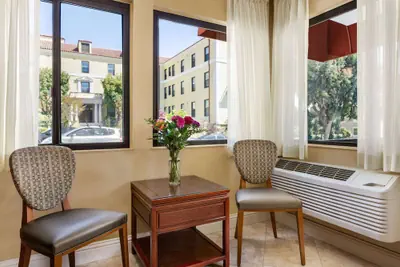 Photo 4 - Travelodge by Wyndham Presidio San Francisco