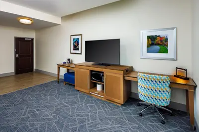 Photo 4 - Hampton Inn & Suites Asheville Biltmore Village