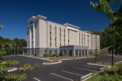 Photo 2 - Hampton Inn & Suites Asheville Biltmore Village