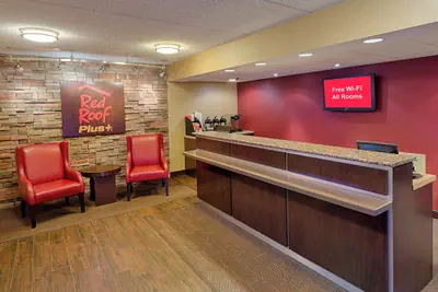 Photo 2 - Red Roof Inn PLUS+ Pittsburgh East - Monroeville