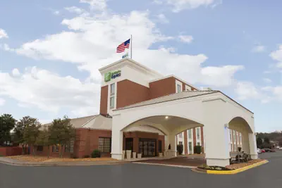 Photo 2 - Holiday Inn Express Fredericksburg Southpoint by IHG