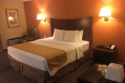 Photo 5 - Days Inn & Suites by Wyndham Red Rock-Gallup