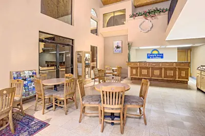 Photo 3 - Days Inn & Suites by Wyndham Red Rock-Gallup