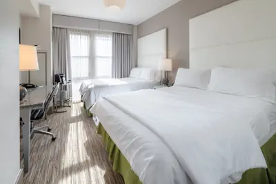 Photo 3 - Holiday Inn Express Chicago - Magnificent Mile by IHG