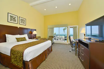 Photo 2 - Best Western Plus Dana Point Inn-by-the-sea
