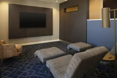Photo 3 - Courtyard by Marriott Fresno